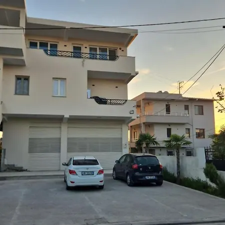 Villa White Luxury *