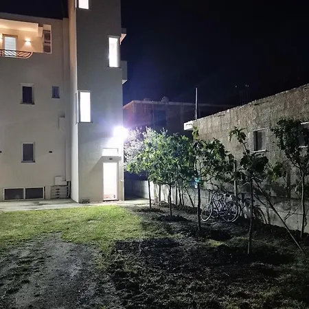 White Luxury Durrës